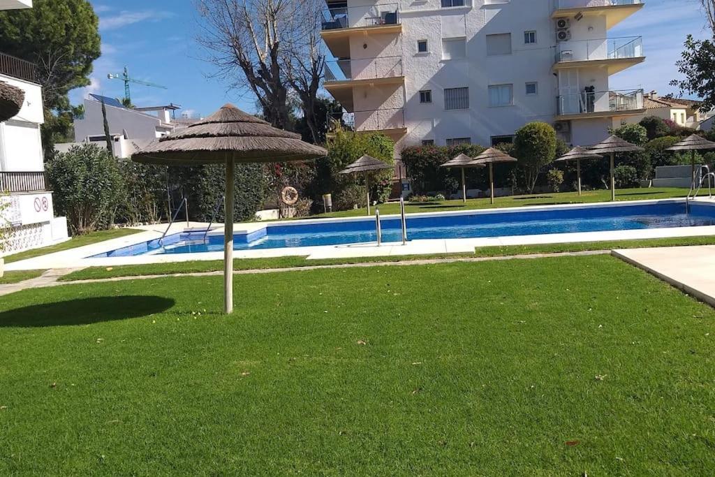 Appartamento Apartamento En La Milla De Oro, A 100M De La Playa Marbella Esterno foto